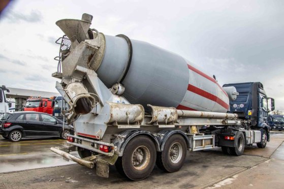 LIEBHERR BETON MIXER/MALAXEUR/MISCHER HTM 1204 - 12M³ BETON MIXER/MALAXEUR/MISCHER HTM 1204 - 12M³ 2013 2 Concrete Mixer P...
