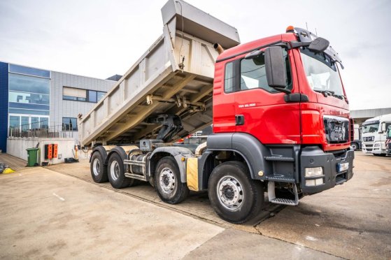 MAN TGS 35.360 BB TGS 35.360 BB 2011 2 Tipper trucks image 32