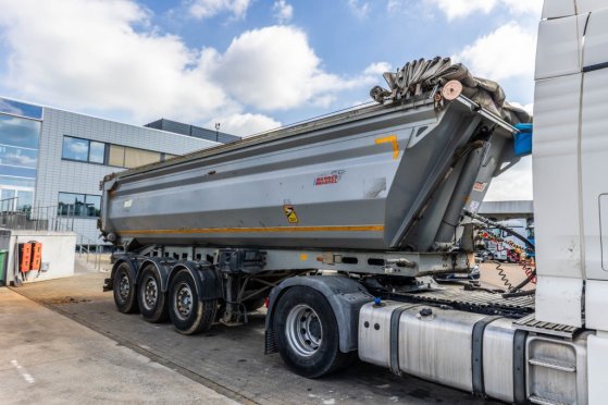 BENALU HARDOX 26m3+BACHE Benalu HARDOX 26m3+BACHE 2017 2 image 33