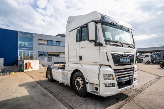 MAN TGX 18 460 XLX BLS+INTARDER+ADR+KIPHYDR. TGX 18 460 XLX BLS+INTARDER+ADR+KIPHYDR. 2017 2 Tractor Units image 2