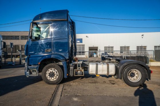 MERCEDES Arocs 1846 LS (no Actros ) Mercedes-Benz Arocs 1846 LS (no Actros ) 2017 2 Tractor Units image 44