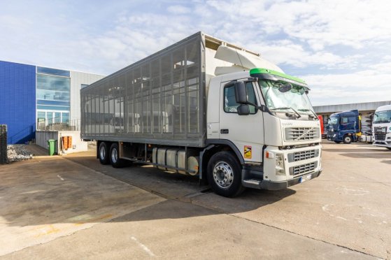 VOLVO FM 360 -6x2 (10pneus/tires) FM 360 -6x2 (10pneus/tires) 2008 2 image 20