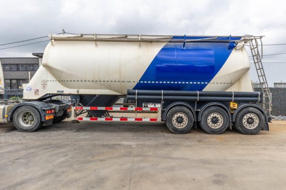 FELDBINDER EUT 40.3- 40.000 L CEMENT/CIMENT/ZEMENT Feldbinder EUT 40.3- 40.000 L CEMENT/CIMENT/ZEMENT 2011 2 Tanker semi t...