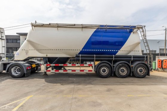 FELDBINDER EUT 40.3- 40.000 L CEMENT/CIMENT/ZEMENT Feldbinder EUT 40.3- 40.000 L CEMENT/CIMENT/ZEMENT 2011 2 Tanker semi t...