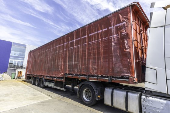 LECITRAILER CUELLO CISNE 3E-RD+DOUBLE ETAGE+DHOLLANDIA 2TON Lecitrailer CUELLO CISNE 3E-RD+DOUBLE ETAGE+DHOLLANDIA 2TON 20...