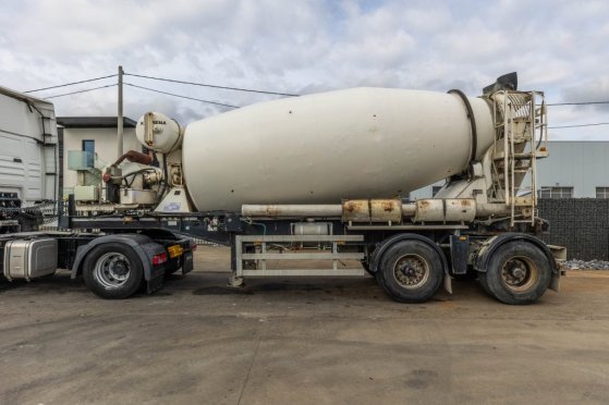 RENDERS BETON MIXER 12M3 + MOTOR (MALAXEUR/MISCHER) Renders BETON MIXER 12M3 + MOTOR (MALAXEUR/MISCHER) 2012 2 Concrete Mi...