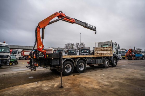RENAULT KERAX 370 + PALFINGER 15T/M+2EXT. KERAX 370 + PALFINGER 15T/M+2EXT. 2004 2 image 3