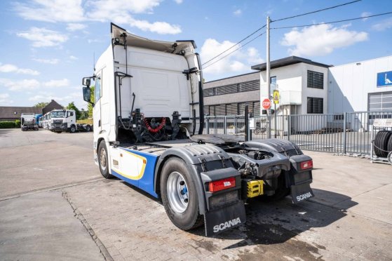 SCANIA R450-NEW MODEL + KIPHYDR. R450-NEW MODEL + KIPHYDR. 2017 2 Tractor Units image 18