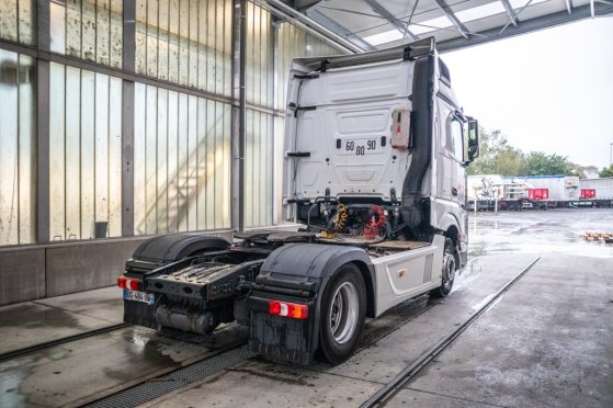 MERCEDES ACTROS 1845LS+E6+VOITH Mercedes-Benz ACTROS 1845LS+E6+VOITH 2014 2 Tractor Units image 17