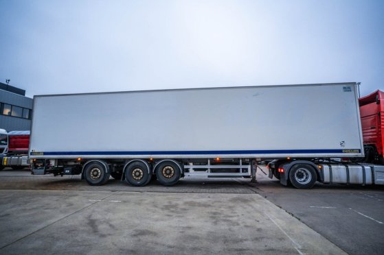 CHEREAU CHEREAU+CARRIER VECTOR 1950 MULTI TEMP. Chereau CHEREAU+CARRIER VECTOR 1950 MULTI TEMP. 2013 2 Refrigerated semi t...