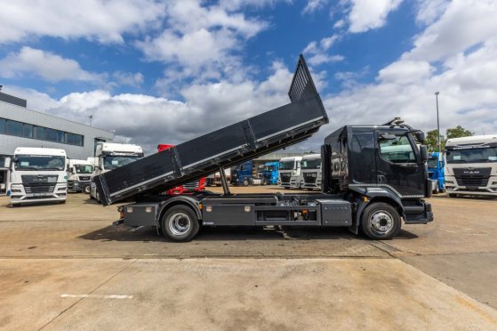 VOLVO FL 290 - 21.000 KM FL 290 - 21.000 KM 2021 2 Tipper trucks image 31