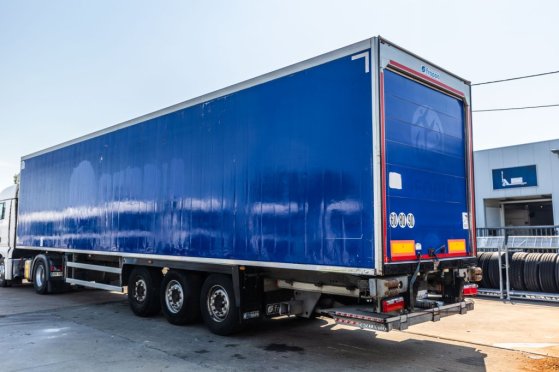 LECITRAILER CARRIER 1950 MT+DHOLLANDIA 3 T. Lecitrailer CARRIER 1950 MT+DHOLLANDIA 3 T. 2016 2 Refrigerated semi trailers ...