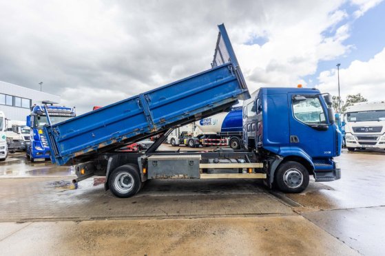 RENAULT MIDLUM 220.12 DXI 4x2 701 2009 2 Tipper trucks image 23