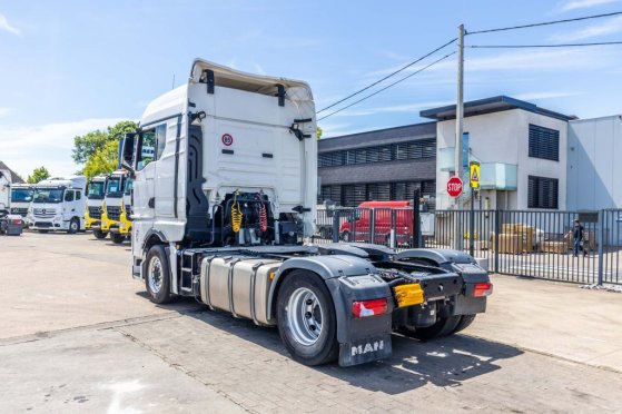 MAN TGX 18.470 BLS +KIPHYDR.+INTARDER TGX 18.470 BLS +KIPHYDR.+INTARDER 2020 2 Tractor Units image 38