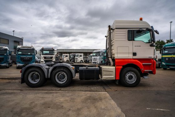 MAN TGX 33.560 XLX BLS+BIG AXLES+INTARDER TGX 33.560 XLX BLS+BIG AXLES+INTARDER 2015 2 Tractor Units image 3