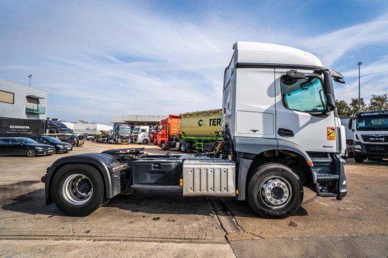 MERCEDES AROCS 1843 LS ( NO ACTROS) Mercedes-Benz AROCS 1843 LS ( NO ACTROS) 2016 2 Tractor Units image 3