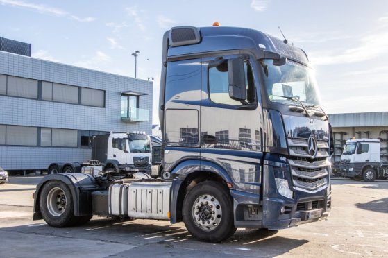 MERCEDES ACTROS 1848 LS+E6+HYDR. Mercedes-Benz ACTROS 1848 LS+E6+HYDR. 2014 2 Tractor Units image 3