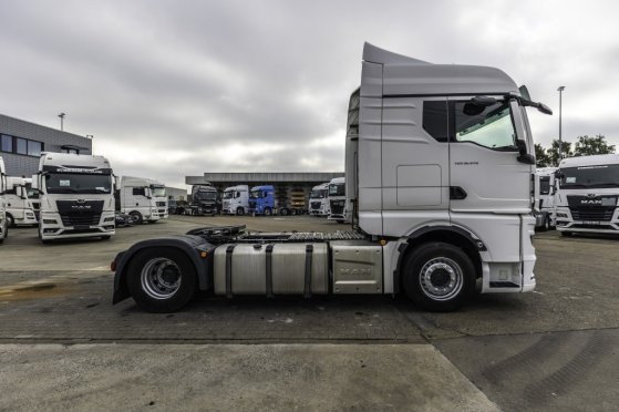 MAN TGX 18.470 BLS+KIPHYDR.+INTARDER TGX 18.470 BLS+KIPHYDR.+INTARDER 2020 2 Tractor Units image 3