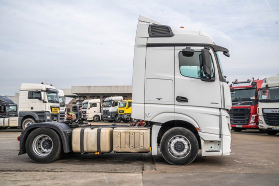 MERCEDES ACTROS 1845 LS+E6 Mercedes-Benz ACTROS 1845 LS+E6 2014 2 Tractor Units image 48