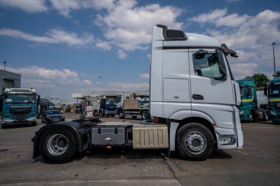 MERCEDES ACTROS 1845 LS Mercedes-Benz ACTROS 1845 LS 2015 2 Tractor Units image 18