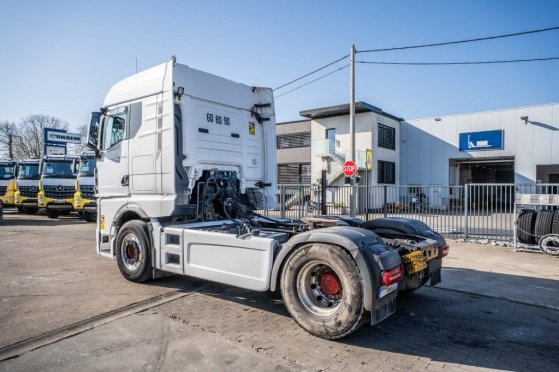 MAN TGX 18.510 LLS+INTARDER+HYDR. TGX 18.510 LLS+INTARDER+HYDR. 2022 2 Tractor Units image 60