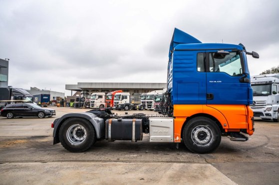 MAN TGX 18.420 XL BLS-INTARDER+HYDR. TGX 18.420 XL BLS-INTARDER+HYDR. 2017 2 Tractor Units image 3