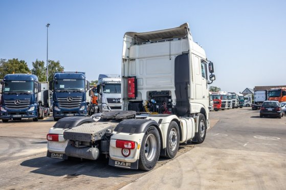 DAF XF 460-6X2-315 000 KM+ ADR XF 460-6X2-315 000 KM+ ADR 2016 2 Tractor Units image 42