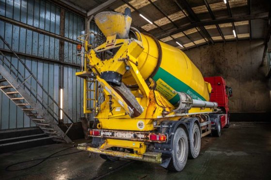 DE BUF BETON MIXER/MALAXEUR/MISCHER 12M3 De Buf BETON MIXER/MALAXEUR/MISCHER 12M3 2016 2 Concrete Mixer Pump image 60