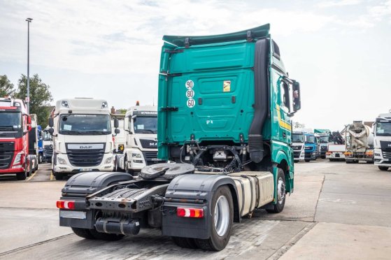 MERCEDES ACTROS 1845 LS+E5 Mercedes-Benz ACTROS 1845 LS+E5 2012 2 Tractor Units image 39