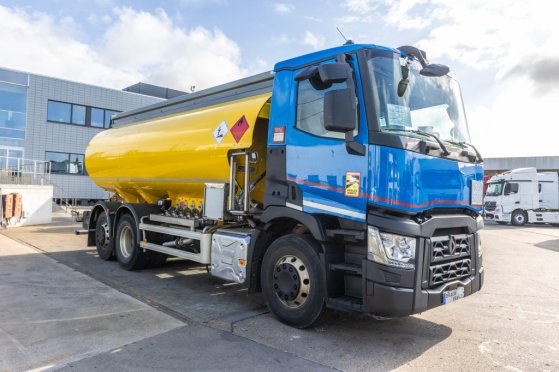 RENAULT T 380 +MAGYAR 19.000L/6COMP+INTARDER T 380 +MAGYAR 19.000L/6COMP+INTARDER 2017 2 image 46