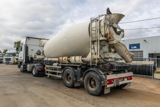 RENDERS BETON MIXER 12M3 + MOTOR (MALAXEUR/MISCHER) Renders BETON MIXER 12M3 + MOTOR (MALAXEUR/MISCHER) 2012 2 Concrete Mi...