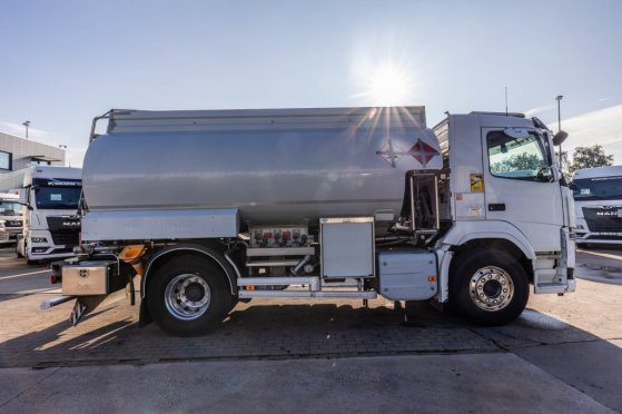 VOLVO FM 500 +MAGYAR 13.500 L /3COMP FM 500 +MAGYAR 13.500 L /3COMP 2016 2 image 17