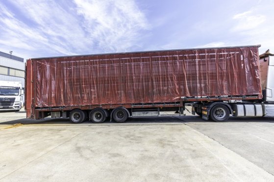 LECITRAILER CUELLO CISNE 3E-RD+DOUBLE ETAGE+DHOLLANDIA 2TON Lecitrailer CUELLO CISNE 3E-RD+DOUBLE ETAGE+DHOLLANDIA 2TON 20...