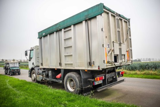 RENAULT PREMIUM 320 PREMIUM 320 2004 2 Tipper trucks image 4