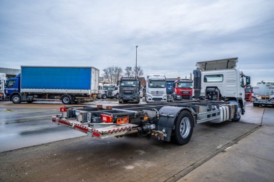 VOLVO FM 330 FM 330 2013 2 image 4