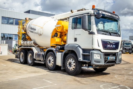 MAN TGS 32.400BB+LIEBHERR 8M³+BAND/TAPIS 16m TGS 32.400BB+LIEBHERR 8M³+BAND/TAPIS 16m 2014 2 image 4