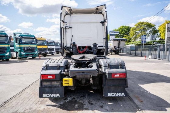 SCANIA R450-NEW MODEL + KIPHYDR. R450-NEW MODEL + KIPHYDR. 2017 2 Tractor Units image 4