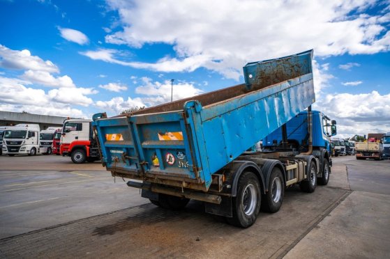 SCANIA P380 P380 2008 2 Tipper trucks image 4
