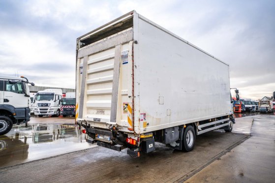 RENAULT MIDLUM 220 (16T)+ DHOLLANDIA 2T. 701 2012 2 image 4