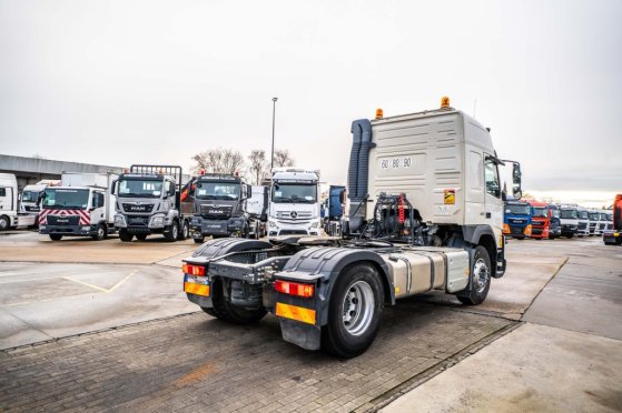 VOLVO FMX 460 GLOB + HYDR FMX 460 GLOB + HYDR 2017 2 Tractor Units image 4