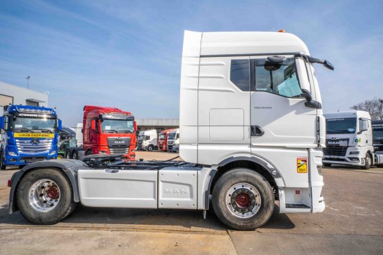 MAN TGX 18.510 LLS+INTARDER+HYDR TGX 18.510 LLS+INTARDER+HYDR 2022 2 Tractor Units image 4
