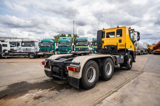 IVECO TRAKKER 450-6X4-BIG AXLES TRAKKER 450-6X4-BIG AXLES 2017 2 Tractor Units image 4
