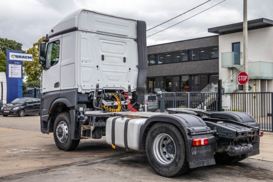 MERCEDES AROCS 1846 HAD + HYDR. AROCS 1846 HAD + HYDR. 2018 2 Tractor Units image 19