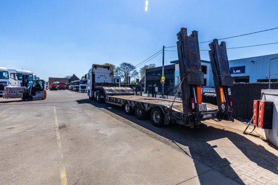 ROBUSTE KAISER S570 3F Robuste Kaiser S570 3F 2002 2 Lowloader semi-trailers image 3