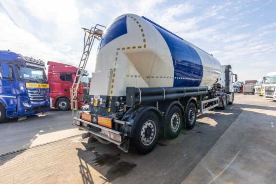 FELDBINDER EUT 40.3- 40.000 L CEMENT/CIMENT/ZEMENT Feldbinder EUT 40.3- 40.000 L CEMENT/CIMENT/ZEMENT 2012 2 Tanker semi t...
