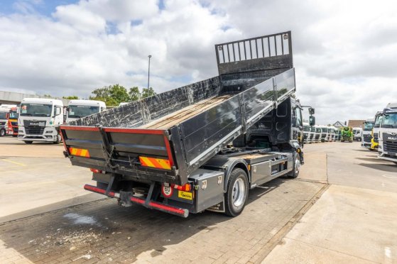 VOLVO FL 290 - 21.000 KM FL 290 - 21.000 KM 2021 2 Tipper trucks image 3