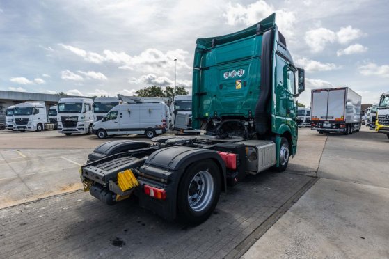 MERCEDES ACTROS 1845 LS Mercedes-Benz ACTROS 1845 LS 2015 2 Tractor Units image 3