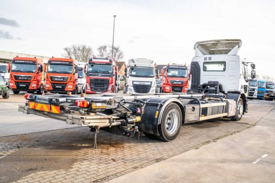 RENAULT D19 WIDE 280 DXI+DHOLLANDIA 1.5T. D19 WIDE 280 DXI+DHOLLANDIA 1.5T. 2017 2 image 4