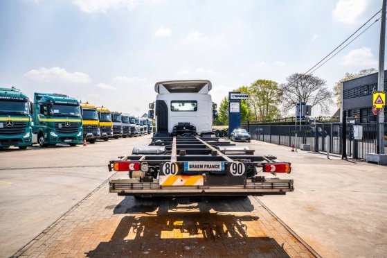 RENAULT D19 WIDE 380 DXI+CARGOLIFT 1.5 T D19 WIDE 380 DXI+CARGOLIFT 1.5 T 2016 2 image 4