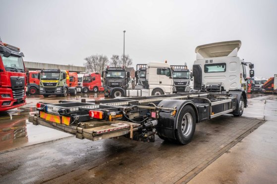 RENAULT D19 WIDE 320 DXI + DHOLLANDIA 2T. D19 WIDE 320 DXI + DHOLLANDIA 2T. 2018 2 image 4